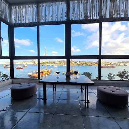 Spacious Seafront Apt Next To Sliema-Valeta Ferry Exterior foto