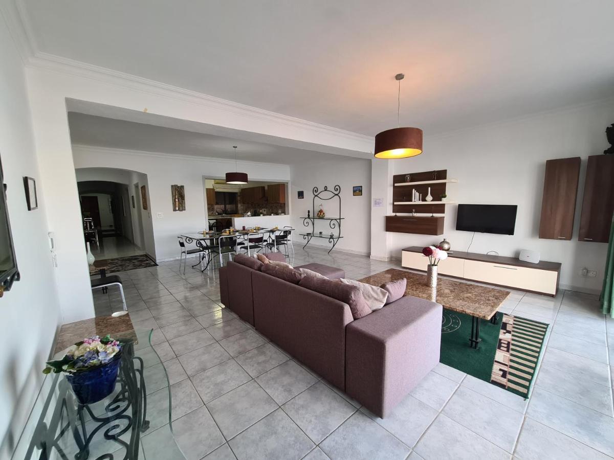 Spacious Seafront Next To Sliema-valeta Ferry *