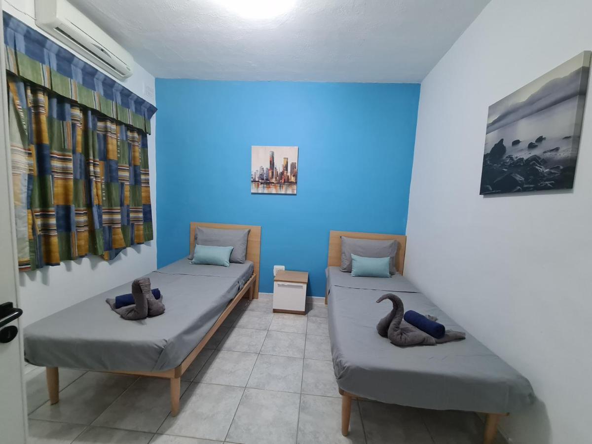 Spacious Seafront Next To Sliema-valeta Ferry *